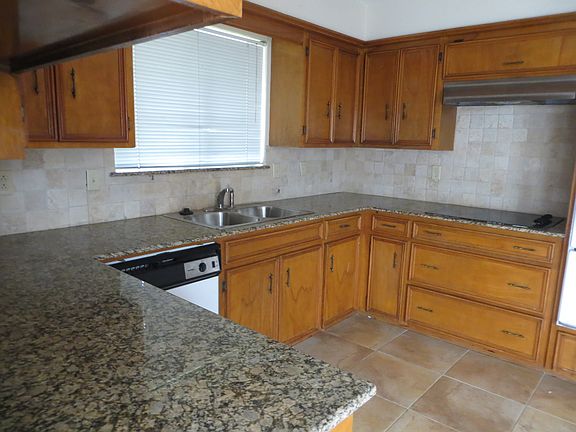 2nd image of 508 Towne House Ln