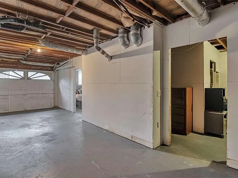 4145 Dustin Dr — Photo 25
