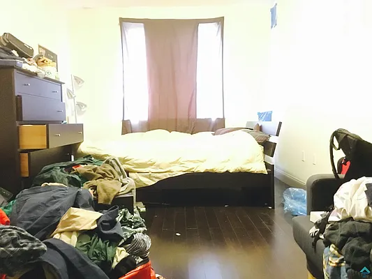 Rented by EXR | media 18