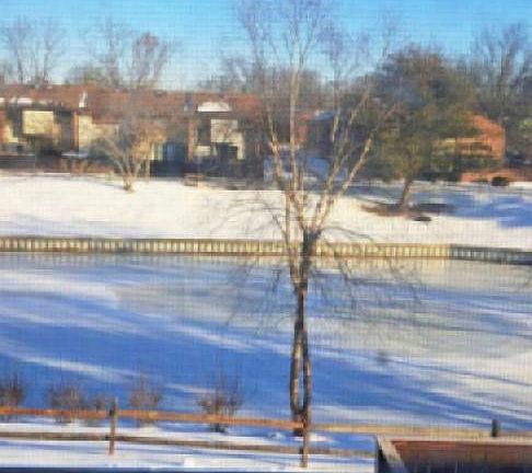 3rd image of 960 Jamestown Rd