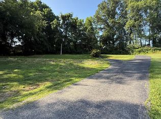 410 W Nunley Ct, Ashland, KY 41102