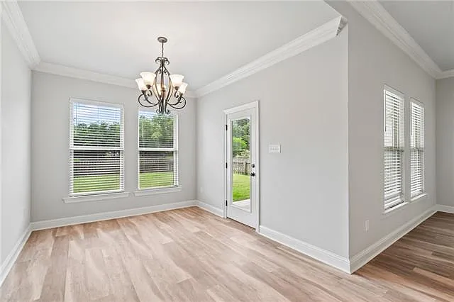 736 Jackson Ct — Photo 12