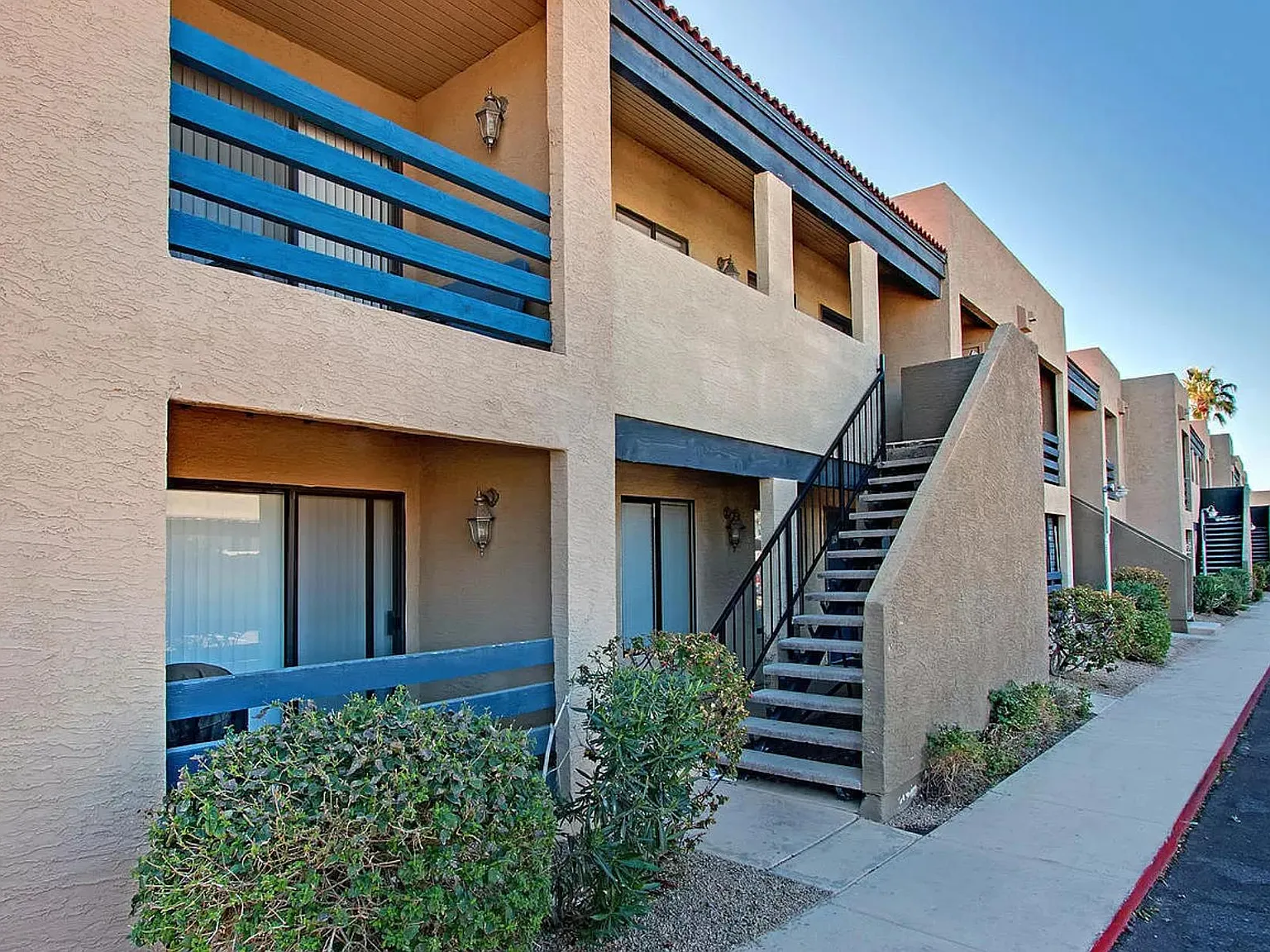 2 bed, 771 sqft, $1,200 — Photo 3