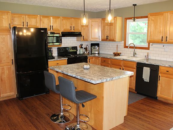 4th image of 7684 W County Road 650 S