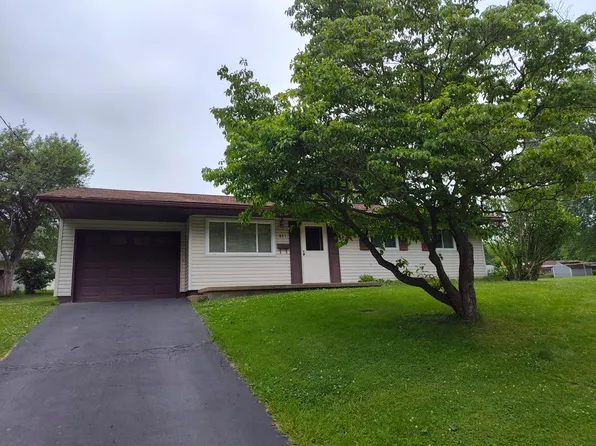 231 Manor Dr, Franklin, PA 16323
