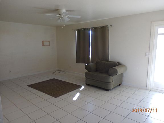3rd image of 2529 Hacienda Pl