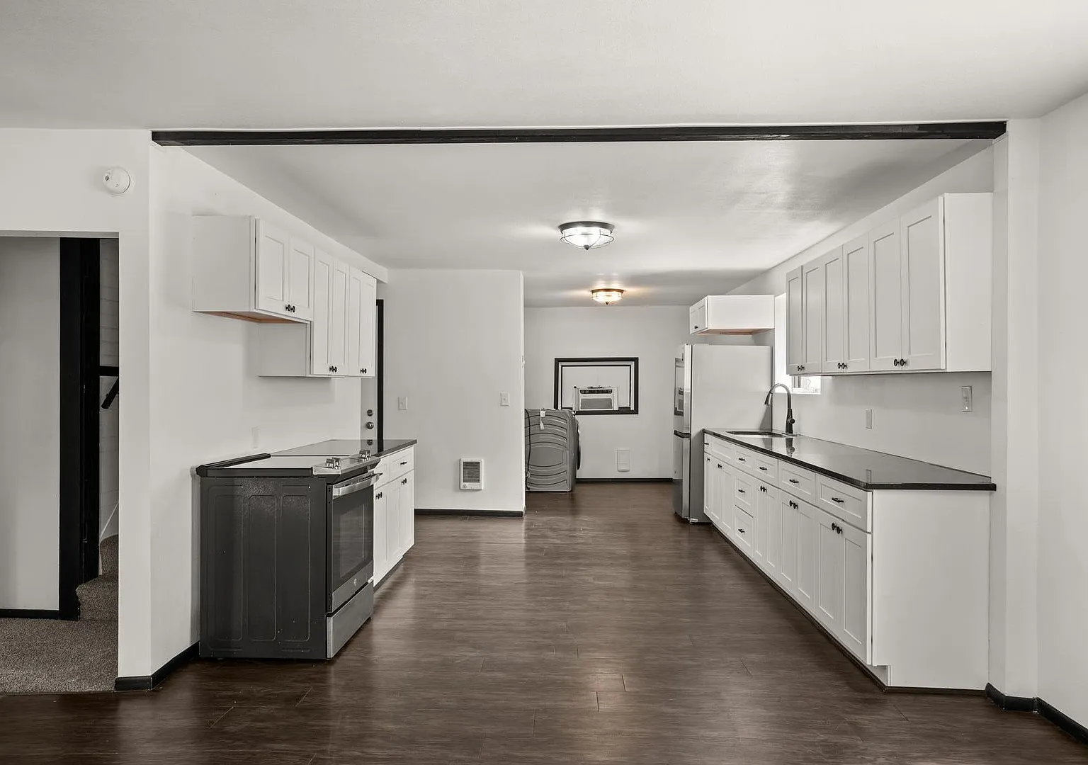 4 Bed 1.5 Bath Davenport Home! — Photo 1