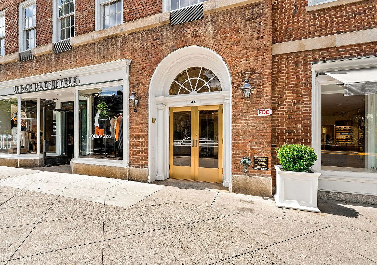 44 Nassau St — Photo 1