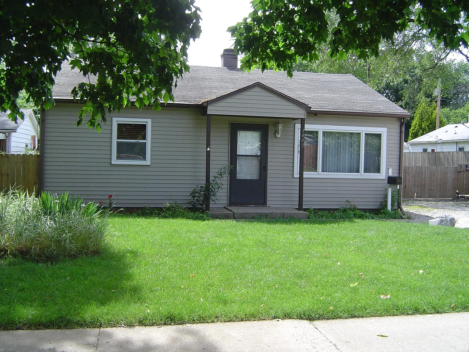 1403 Philo Rd photo 1