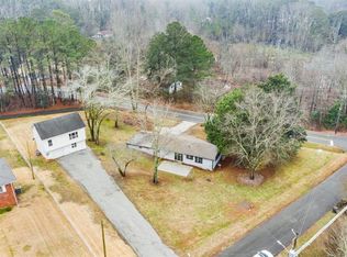 563 Kurtz Rd, Marietta, GA 30066