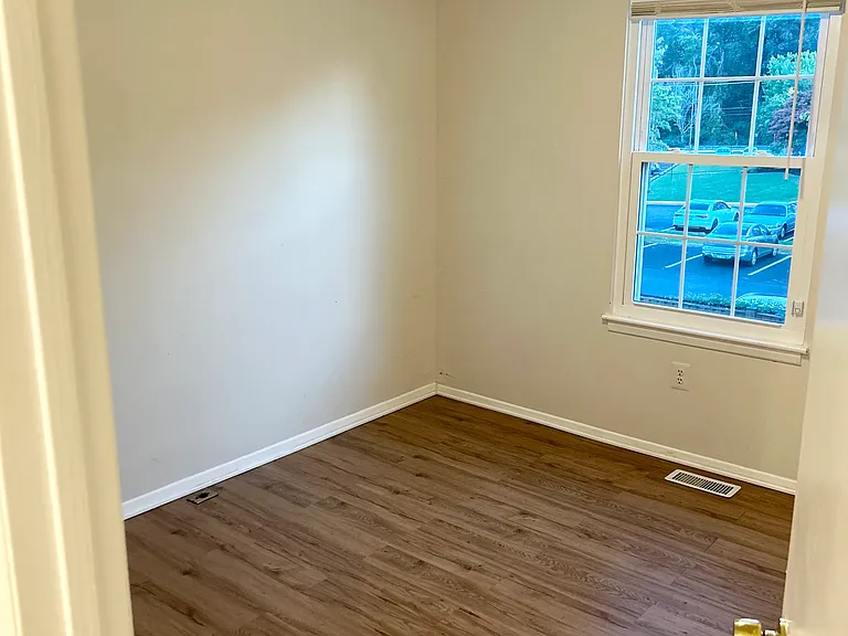 4823 Berwyn House Rd #4823 — Photo 24