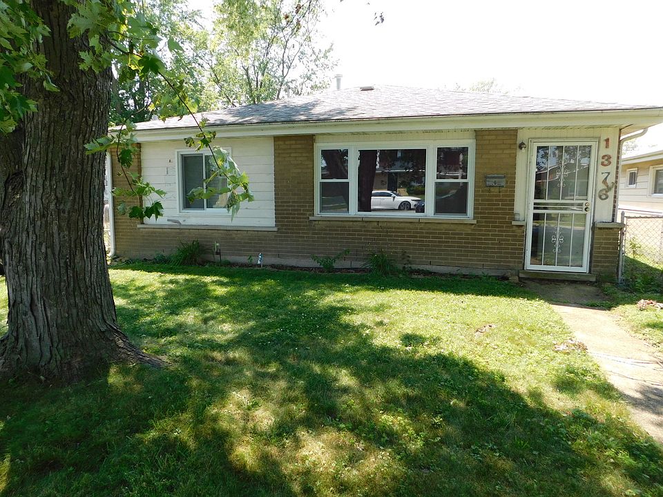 1st image of 1376 Superior Ave