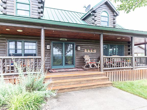 2nd image of 272 Mesa Creek Ln