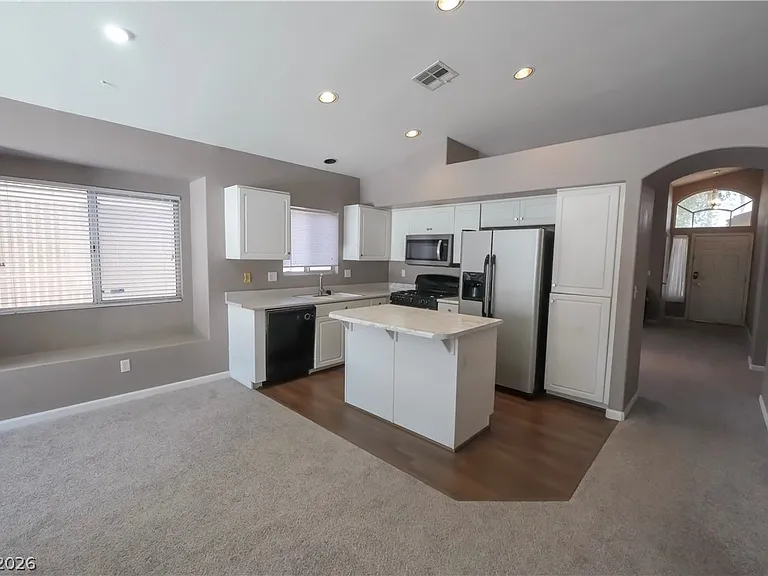 9000 Tiger Shale Way — Photo 3