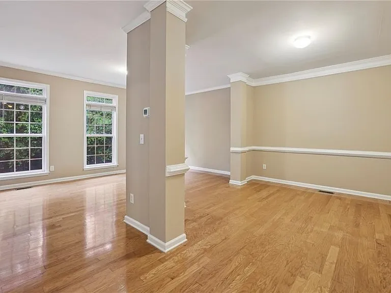 3128 Mercer University Dr — Photo 5