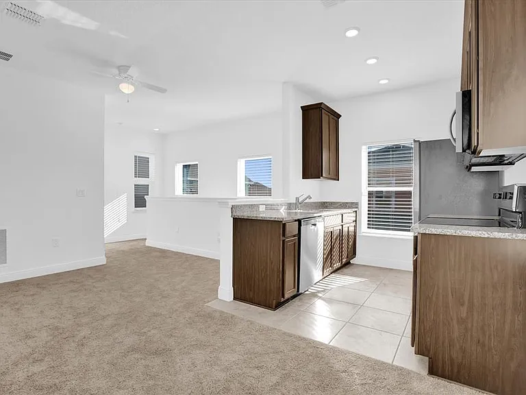 3008 Mirage Pl — Photo 3