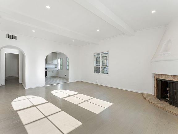 2nd image of 12109 Hoffman St #12111.5