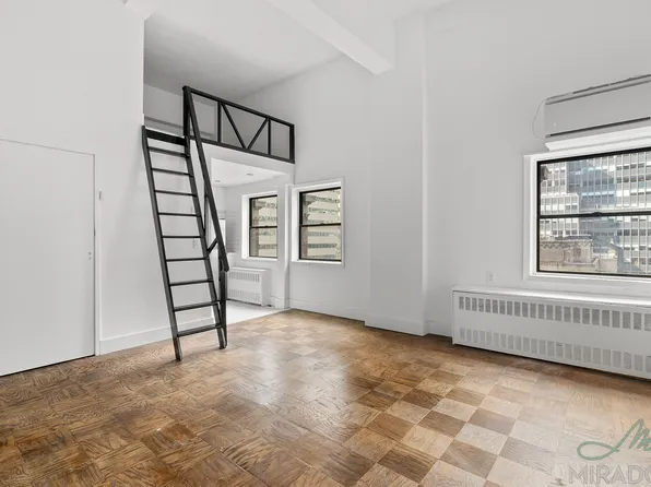 132 E 45th St APT 12B, New York, NY 10017