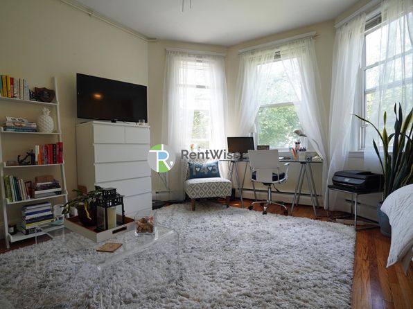 1842 Commonwealth Ave APT 4