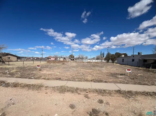 608-610 Presidio St, Carlsbad, NM 88220