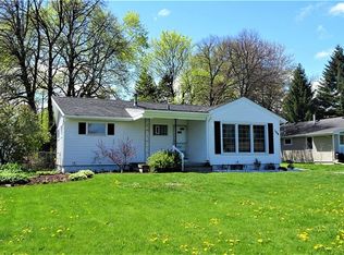 189 Rosecroft Dr, Rochester, NY 14616