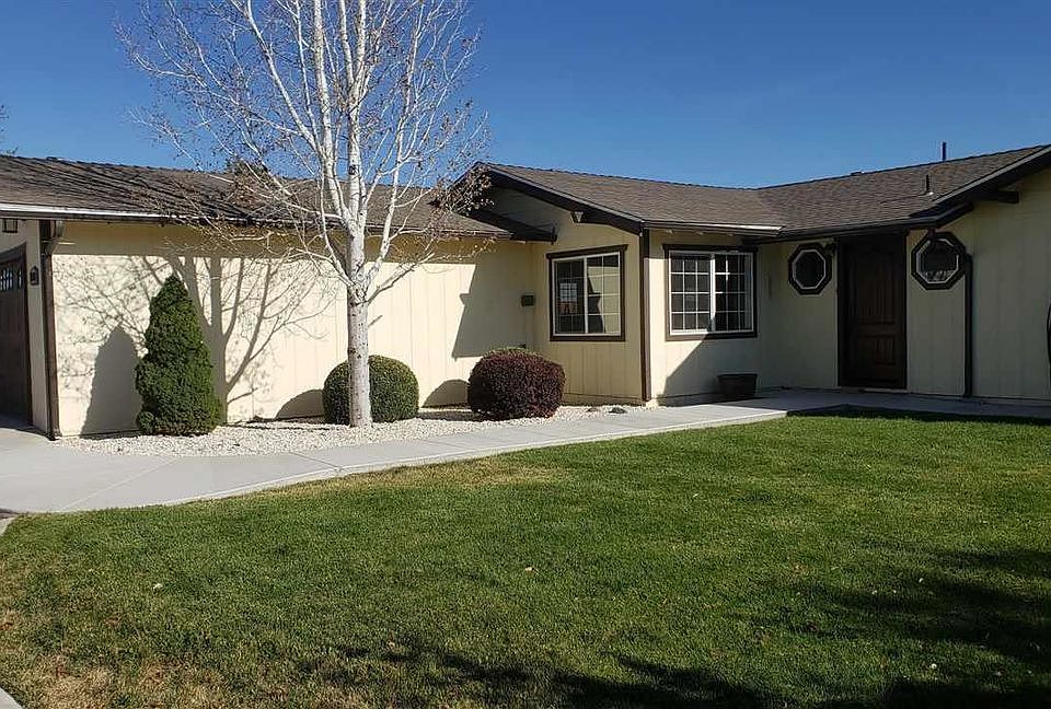 1st image of 1315 Sanden Ln