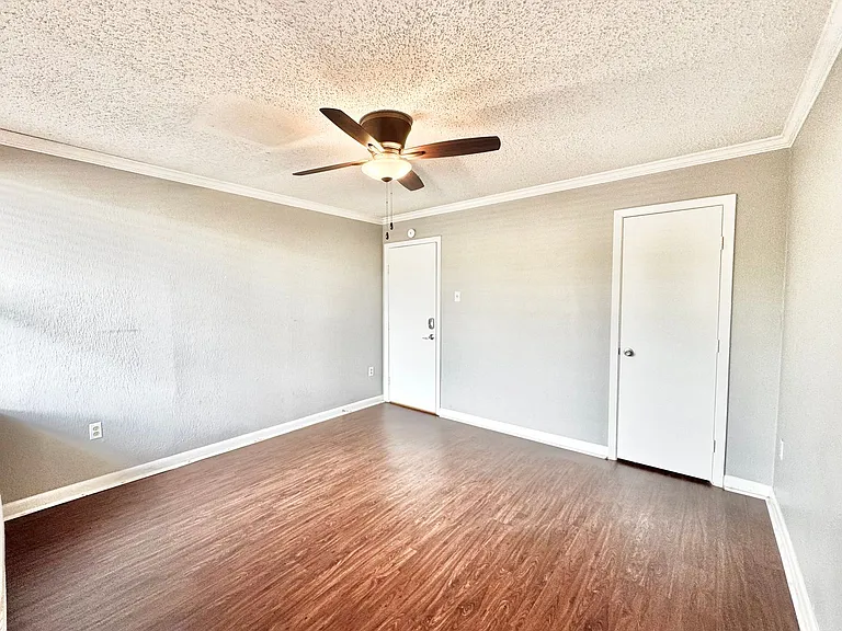 3101 Highland Rd #110 — Photo 13