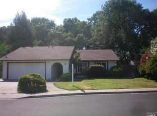 737 Arbor Oaks Dr, Vacaville, CA 95687