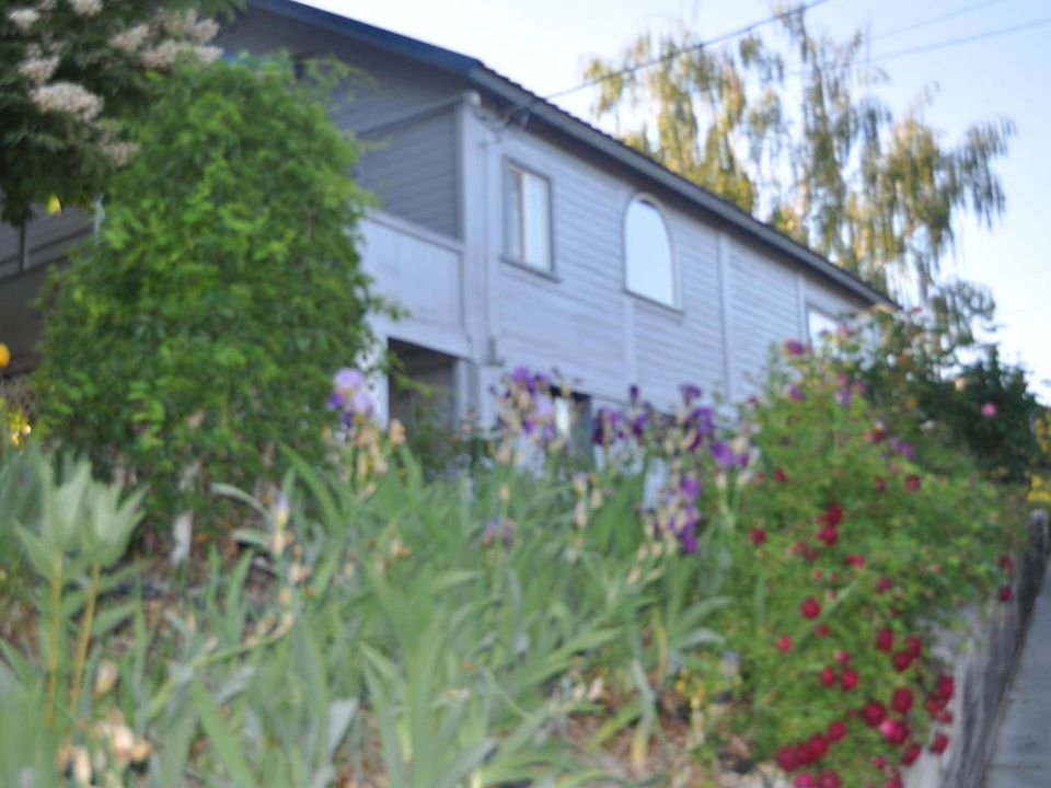 2nd image of 612 N 13th St