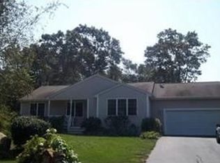 51 Healey Brook Dr, Charlestown, RI 02813