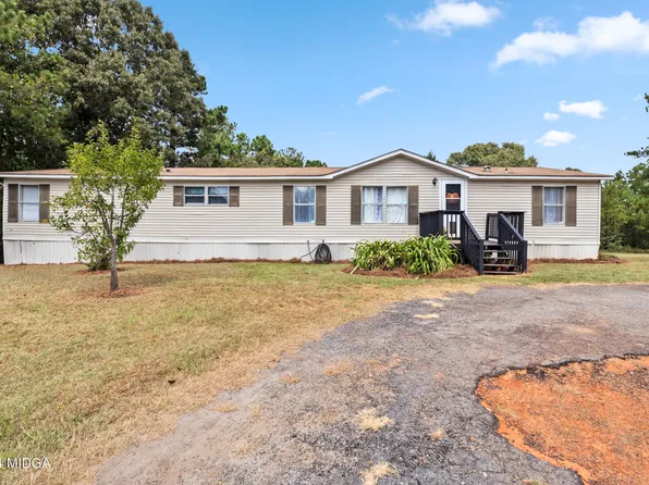 3195 Jordan Rd, Byron, GA 31008