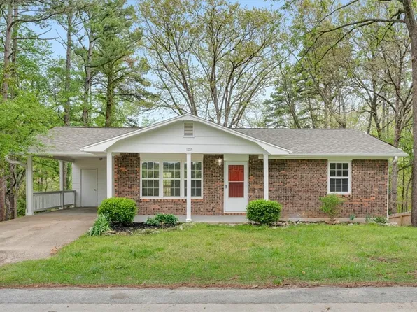 102 Jordan Dr, Eureka Springs, AR 72632