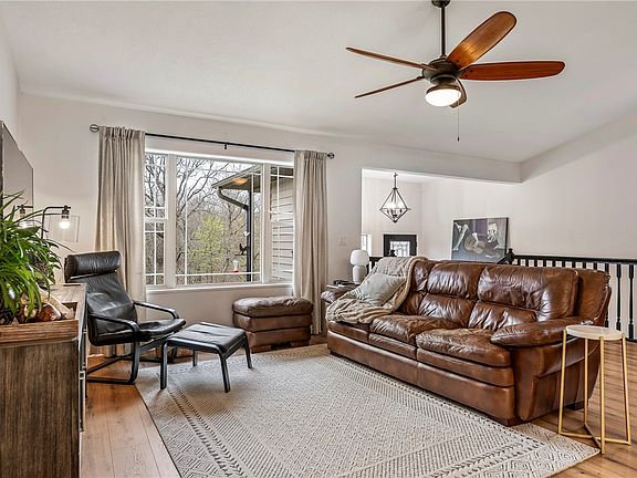 3rd image of 8126 Blackberry Way