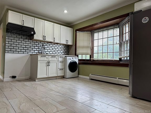 5th image of 5 Meander Ln