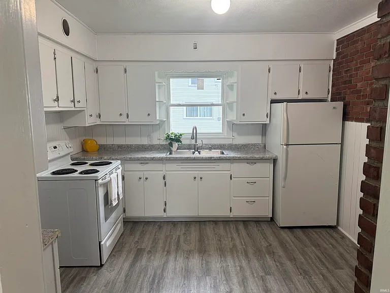 1134 N Johnson St — Photo 10