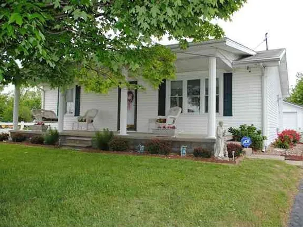 417 E Waverly St, Morganfield, KY 42437