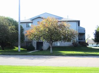 470 21st St SW APT 304, Huron, SD 57350