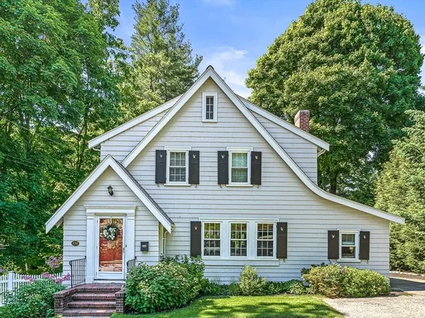 124 Forest St, Winchester, MA 01890
