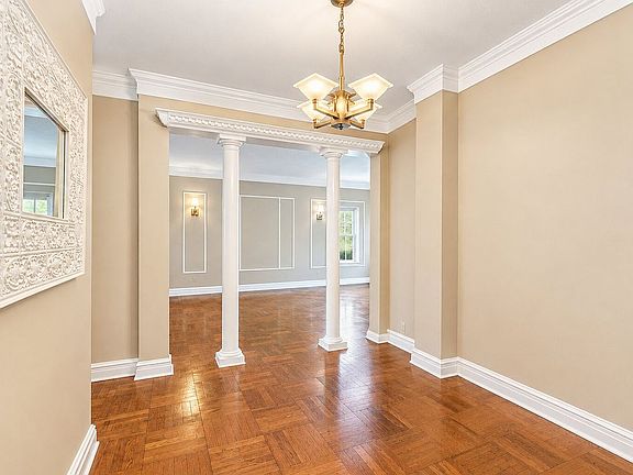 5th image of 25 Oliver St APT 1D