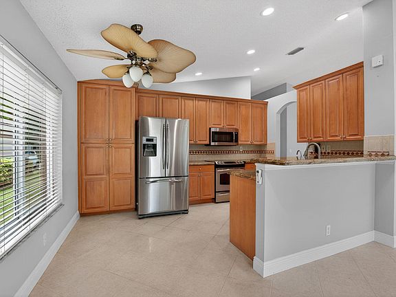 5th image of 4677 Saint Simon Drive