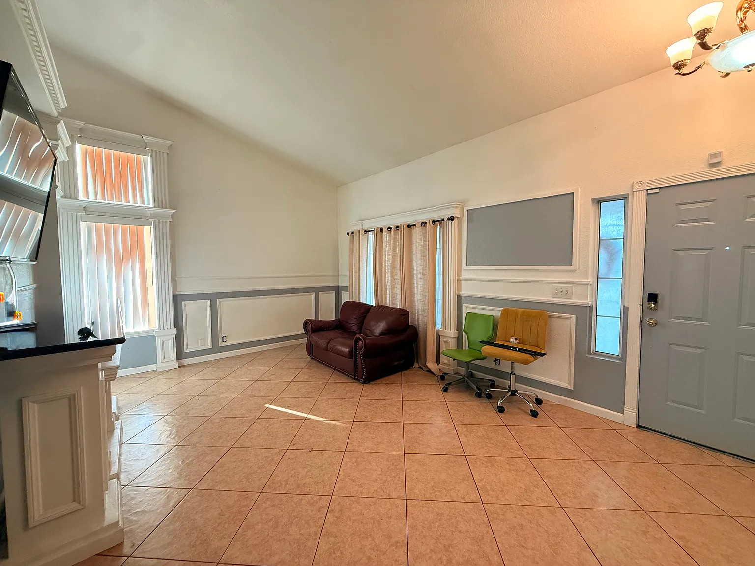 4 bed, 1377 sqft, $3,250 — Photo 3