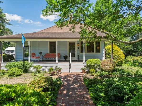 20 Winstead Dr, Irvington, VA 22480