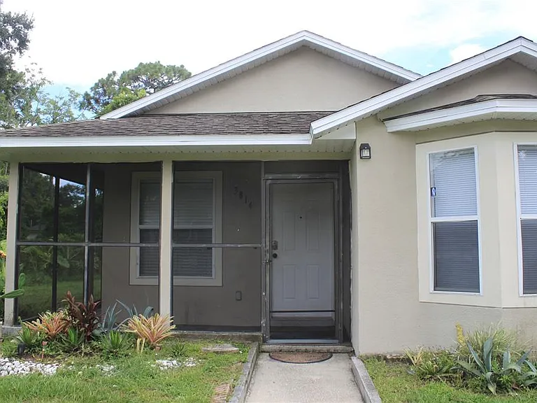 3814 Roseboro St — Photo 1