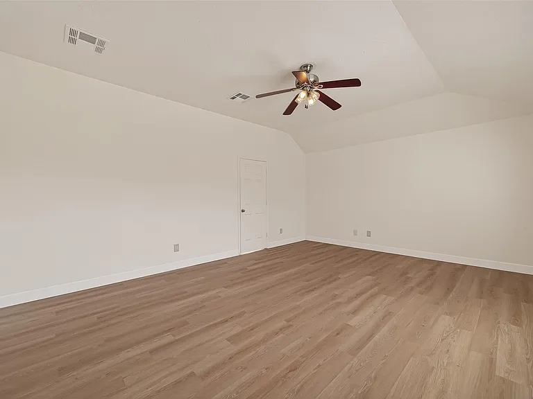 15910 Clayton Bend Dr — Photo 38