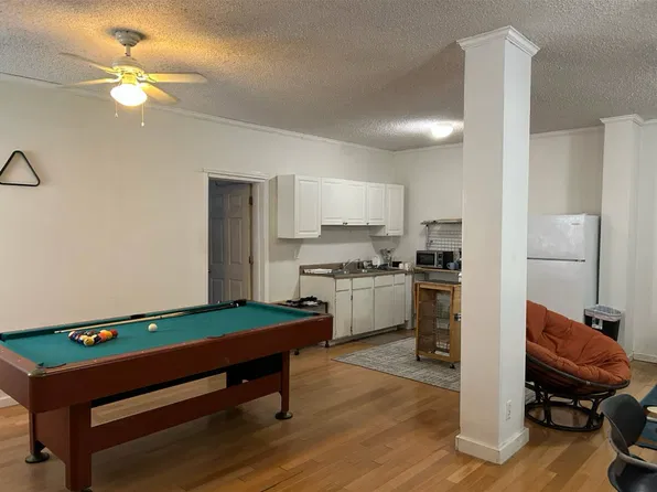 101 E 36th St #3C, Savannah, GA 31401