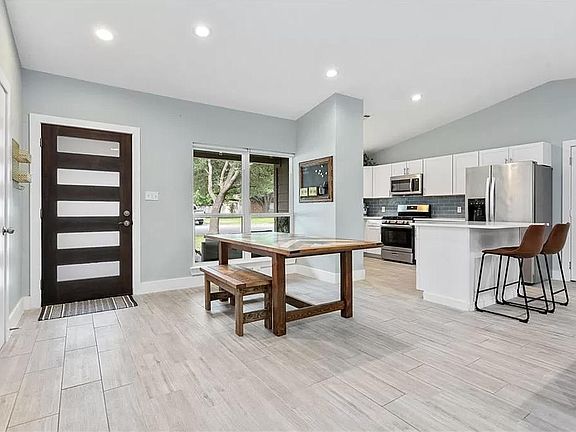 4th image of 2603 Cottonwood Dr