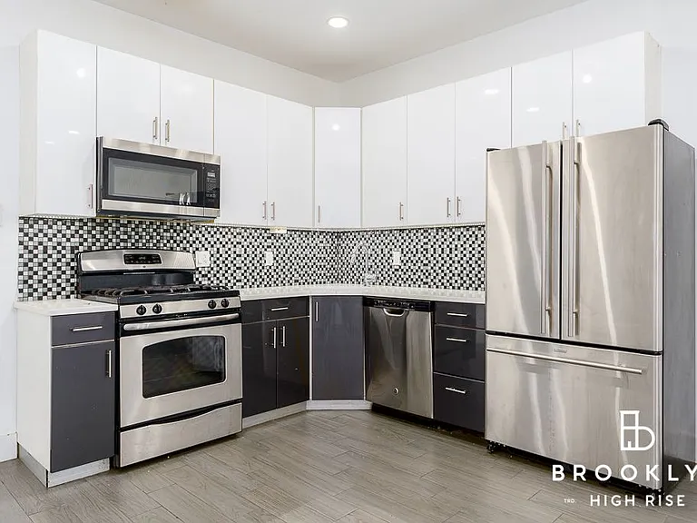 191 Graham Ave #3 — Photo 2