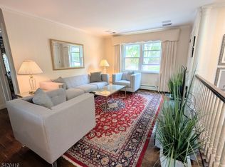 48 Mount Kemble Ave #B, Morristown, NJ 07960