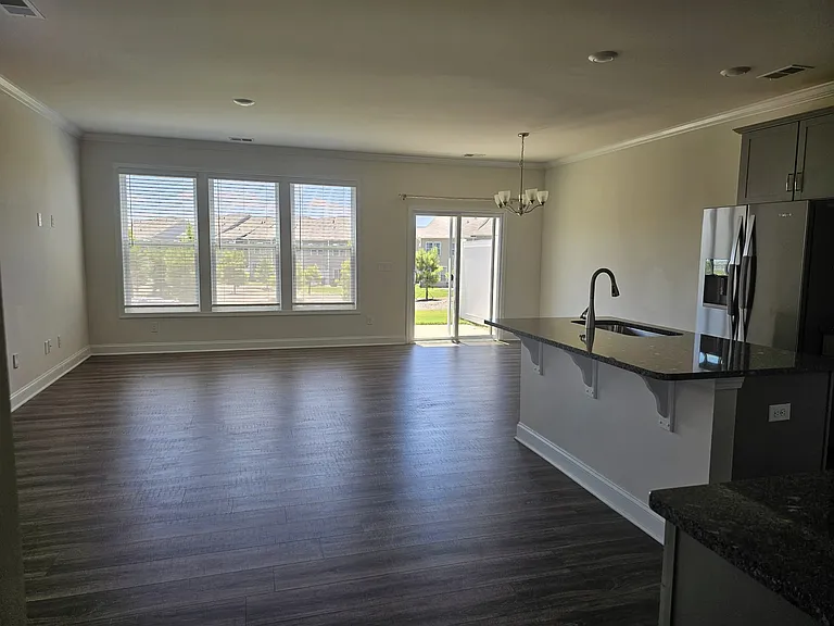 422 Yellow Fox Rd — Photo 4