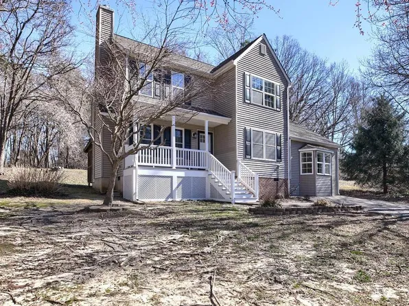 5475 Crany Creek Dr, Gloucester, VA 23061